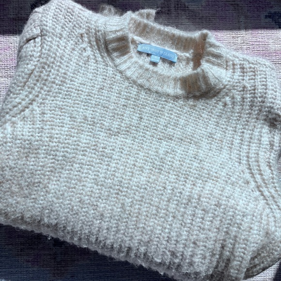 Women's Knit Sweater with puff sleeve - Picture 4 of 4